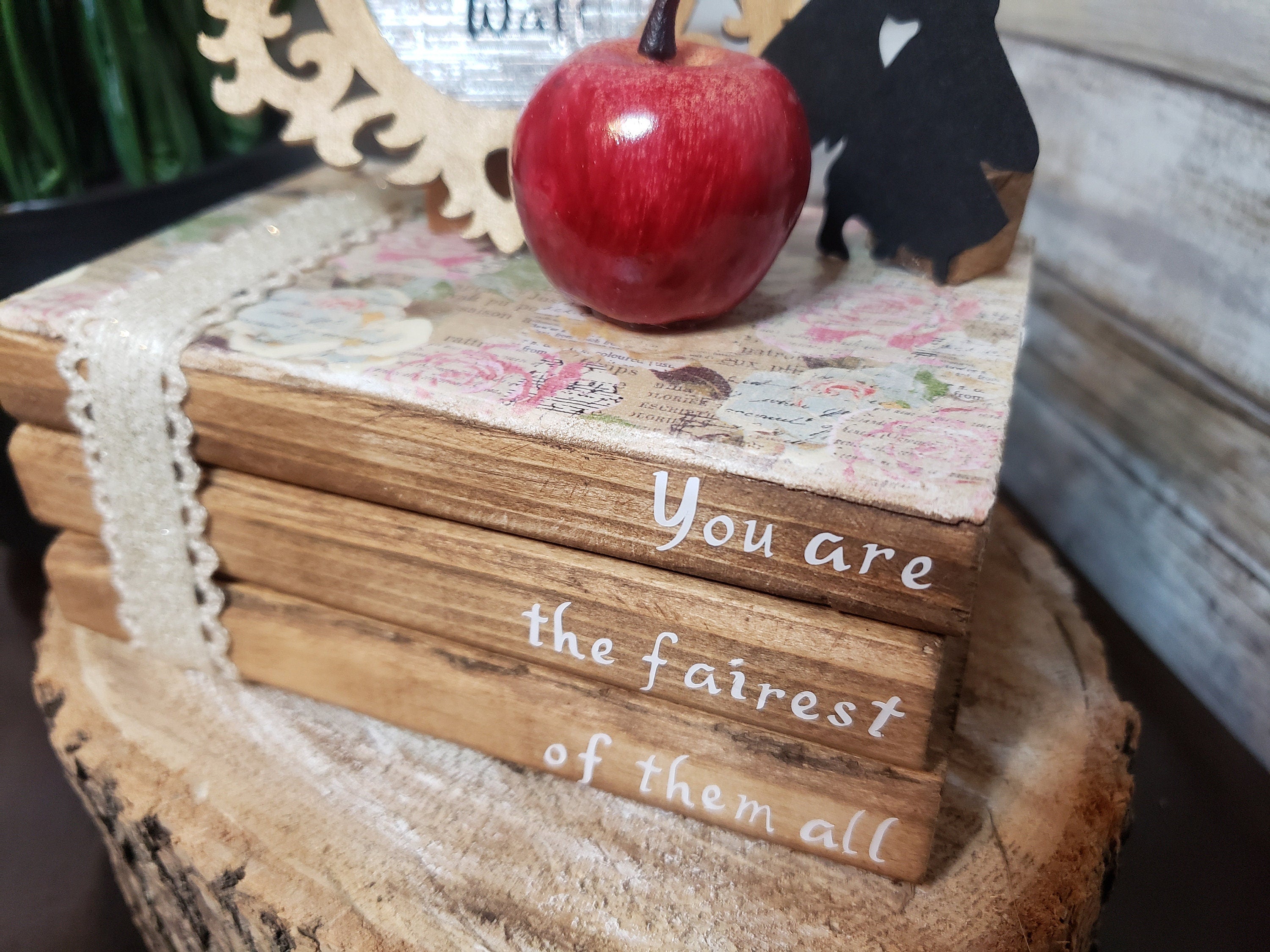 Disney Wedding decor Snow White Decor centerpiece Snow White party Disney wedding centerpiece, Disney princess wedding Snow White