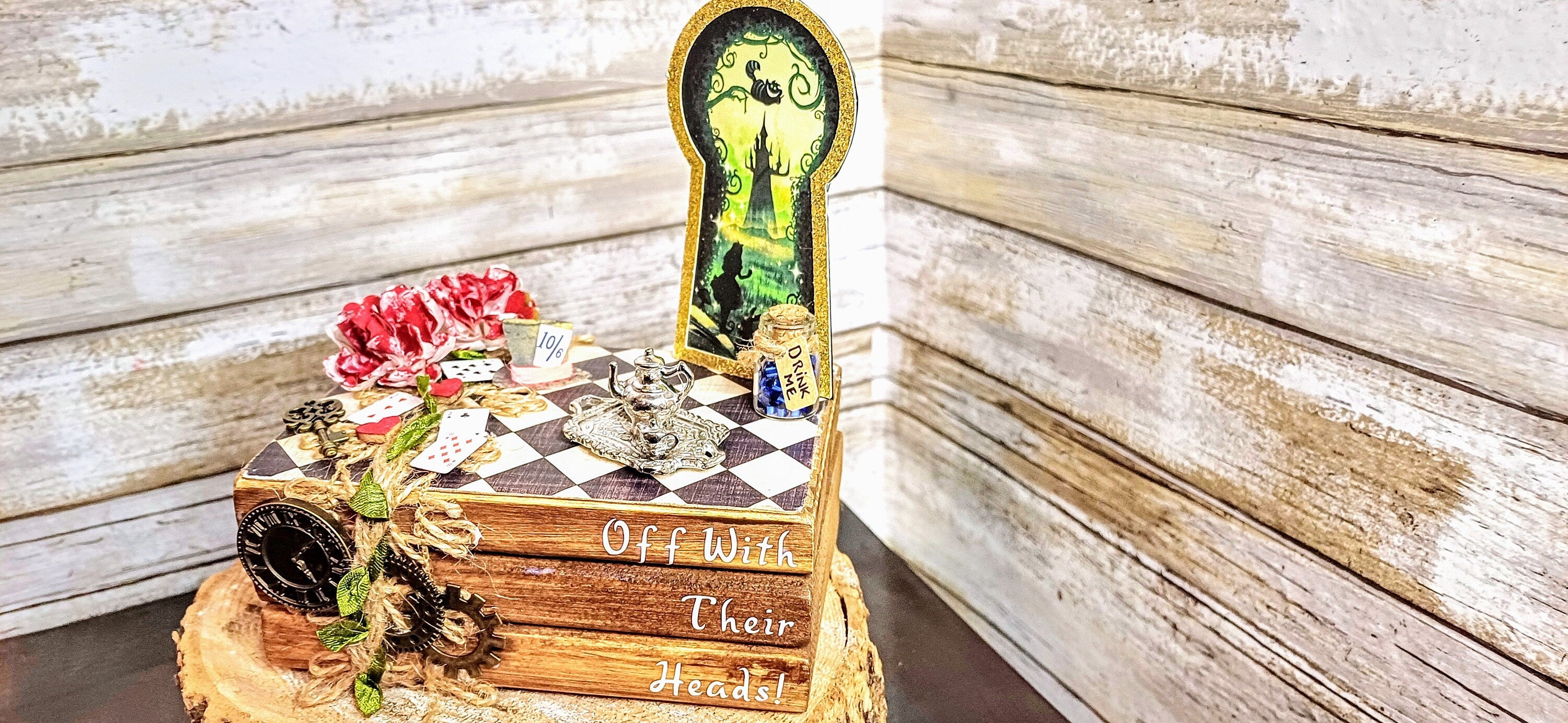 Disney Alice wounder land Decor, Disney Wedding decor, Disney centerpieces party table decor, Alice in wounder land gift, Disney Alice party