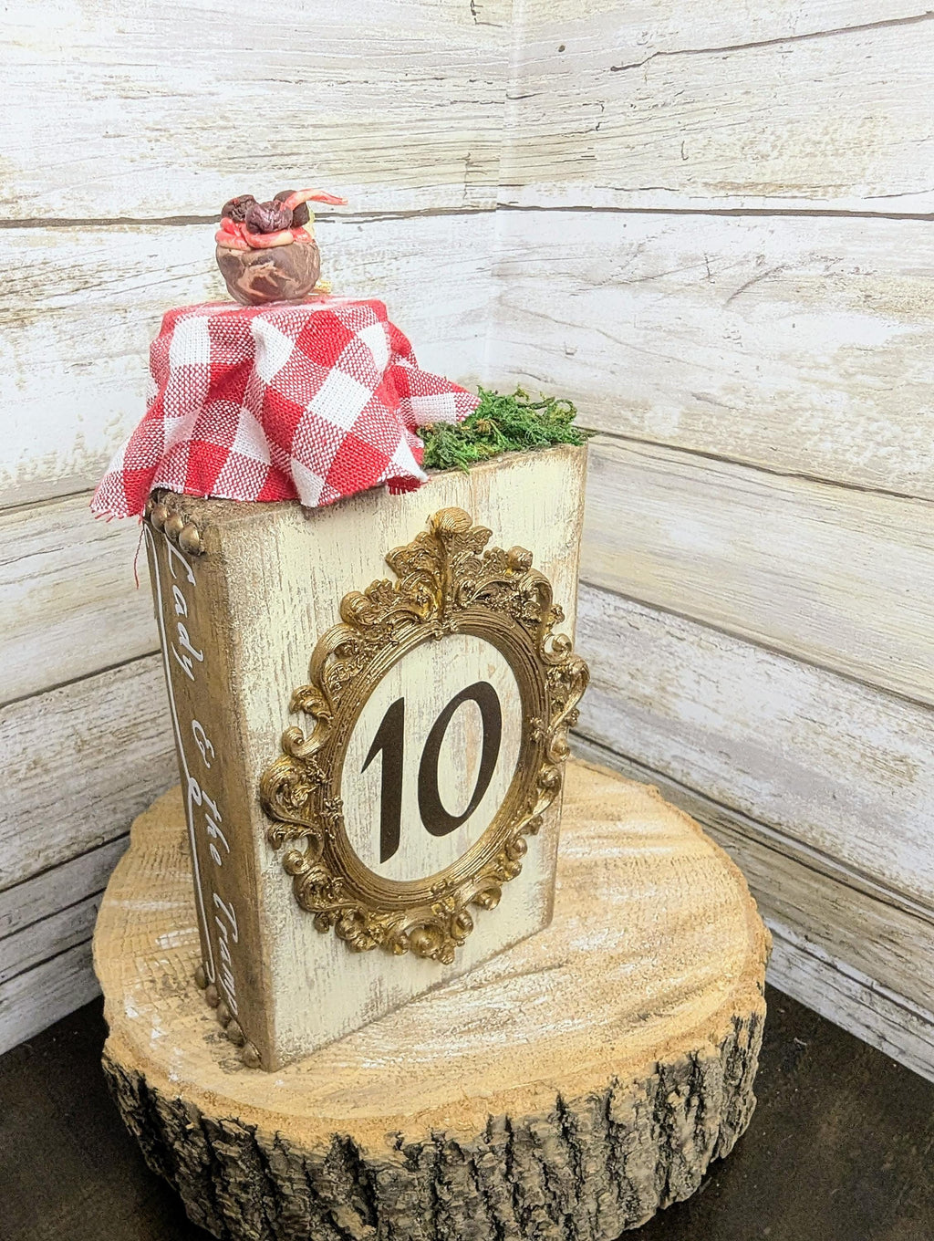 Disney Lady and the Tramp table number decor, Disney wedding table numbers, Disney wedding decor, Disney wedding, Disney table number