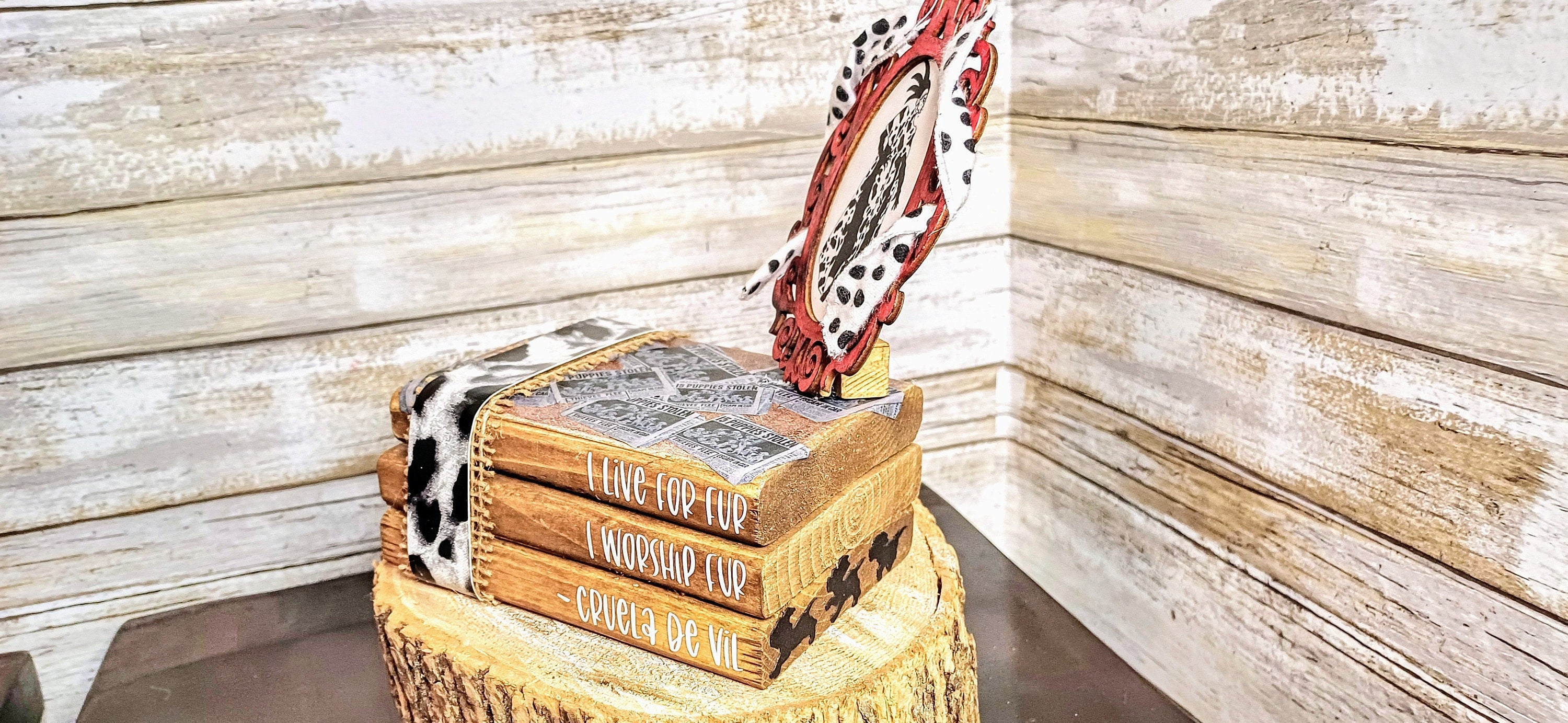 Cruella Decor centerpiece, Disney Villian gift, Disney wedding party decor, Disney wedding, Disney villain decor, Disney Villains party