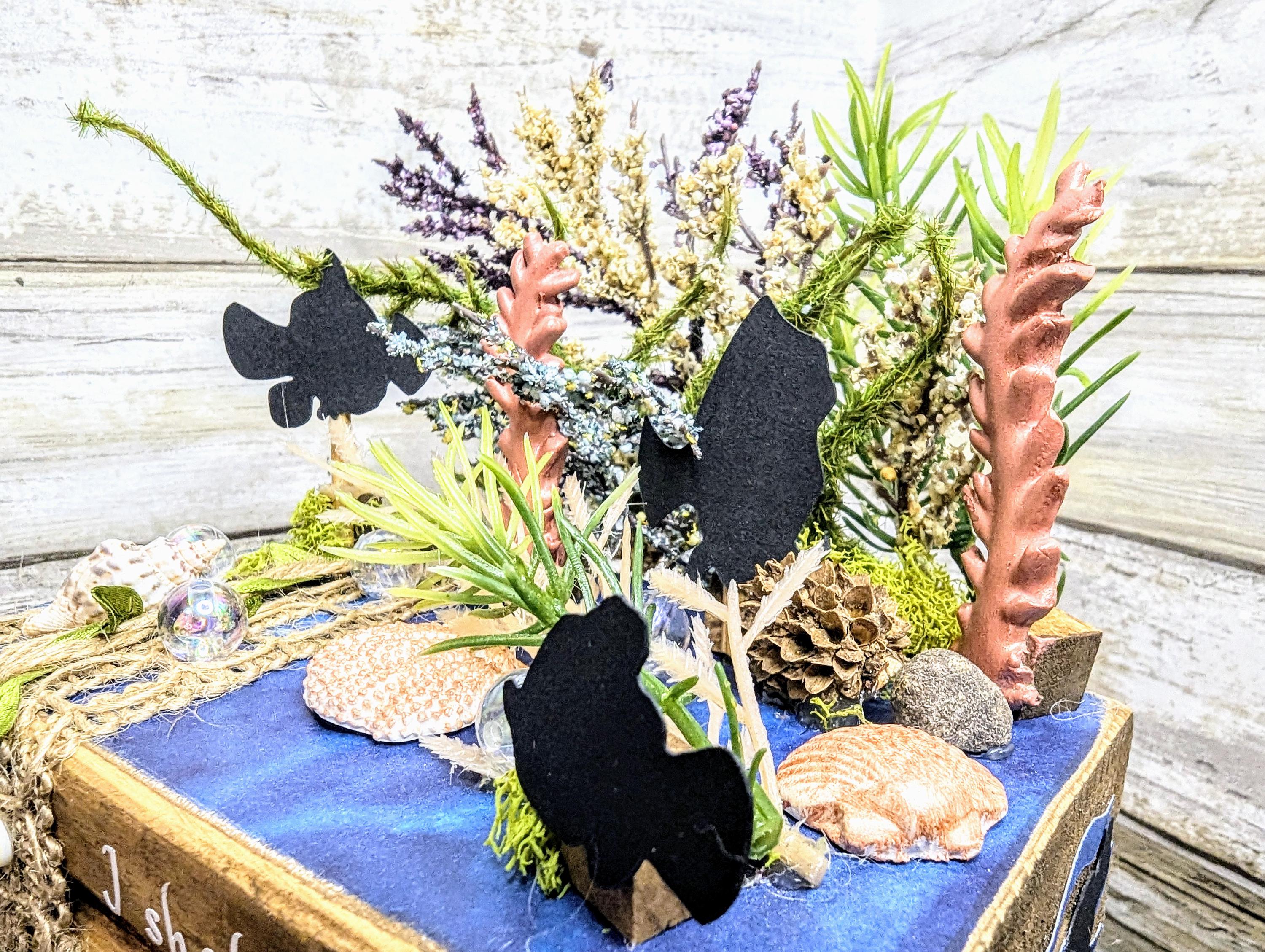 Finding Nemo decor, Disney wedding table decor, Disney wedding centerpiece, Finding Nemo party decor Finding Nemo decor gift