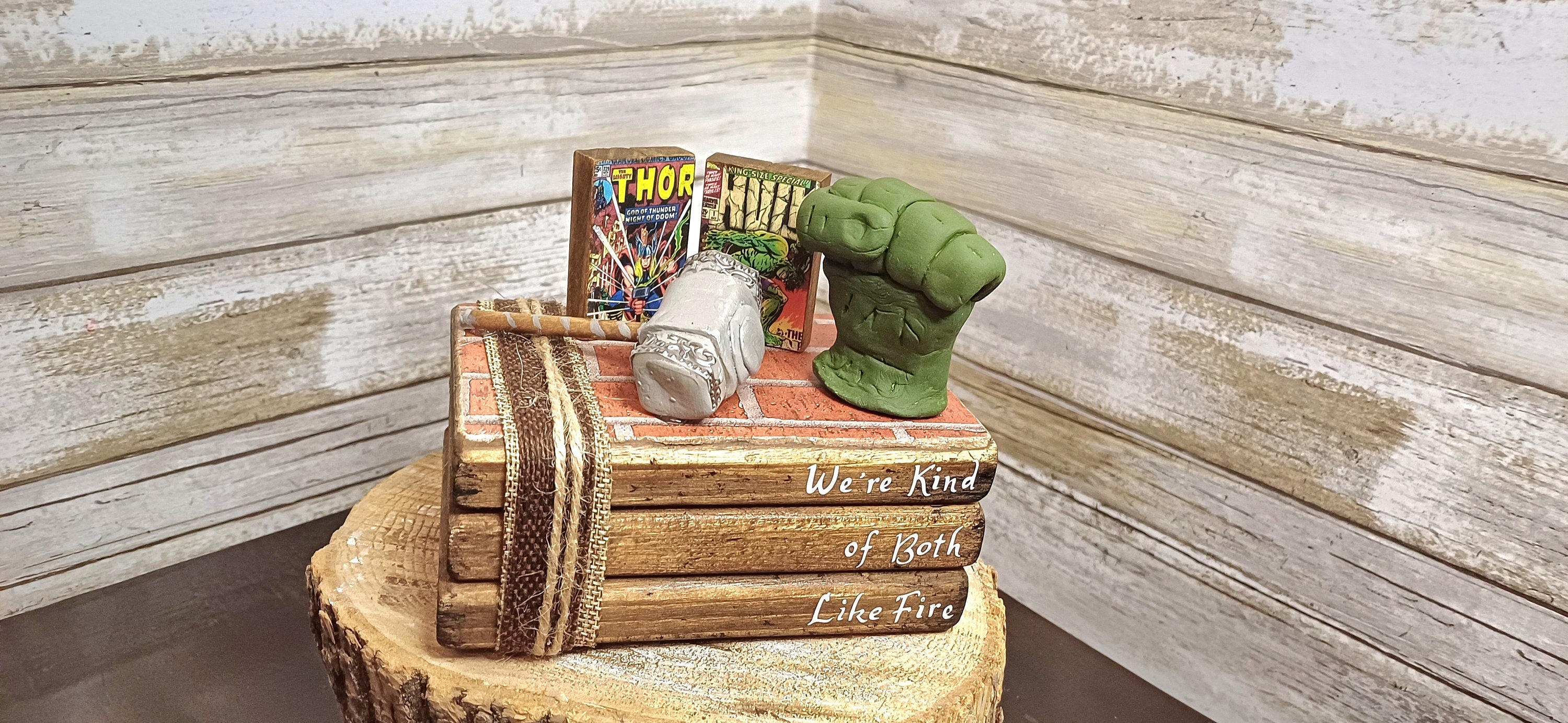 Superhero wedding decor centerpiece, Superhero party decor, superhero table decor, Disney wedding table decor, Disney wedding, Thor and Hulk