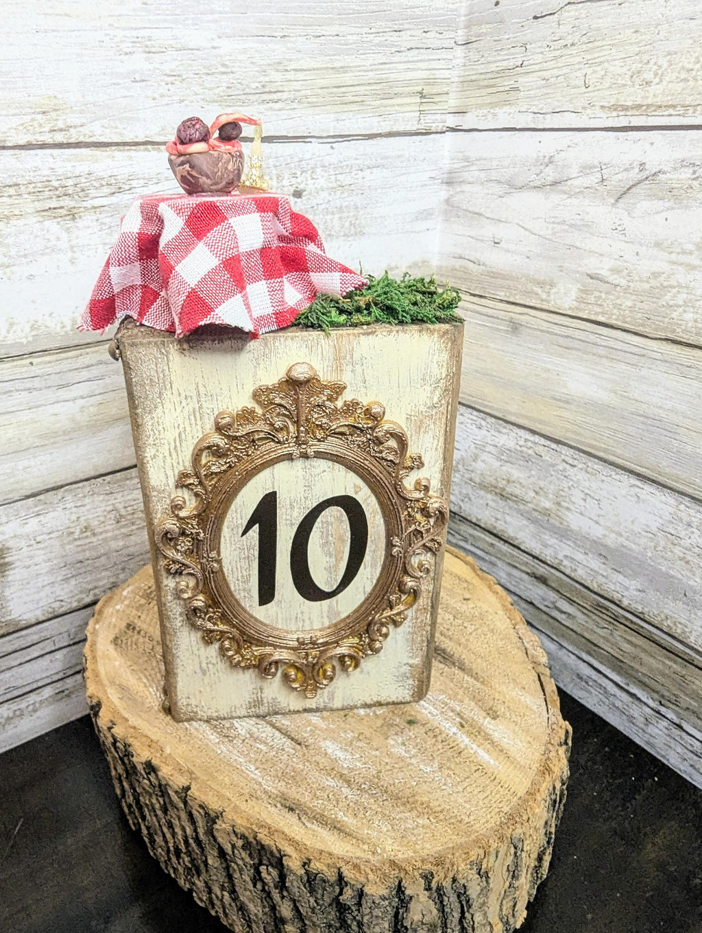 Disney Lady and the Tramp table number decor, Disney wedding table numbers, Disney wedding decor, Disney wedding, Disney table number