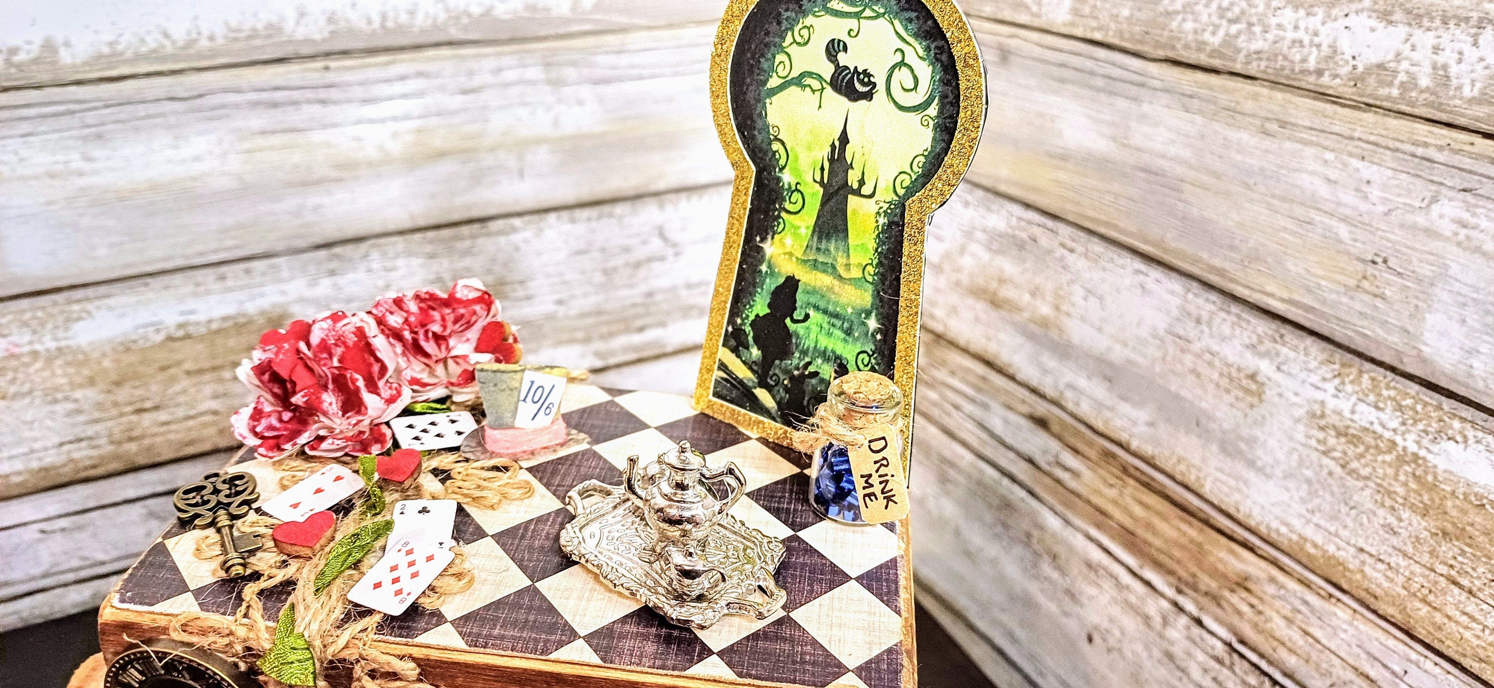 Disney Alice wounder land Decor, Disney Wedding decor, Disney centerpieces party table decor, Alice in wounder land gift, Disney Alice party