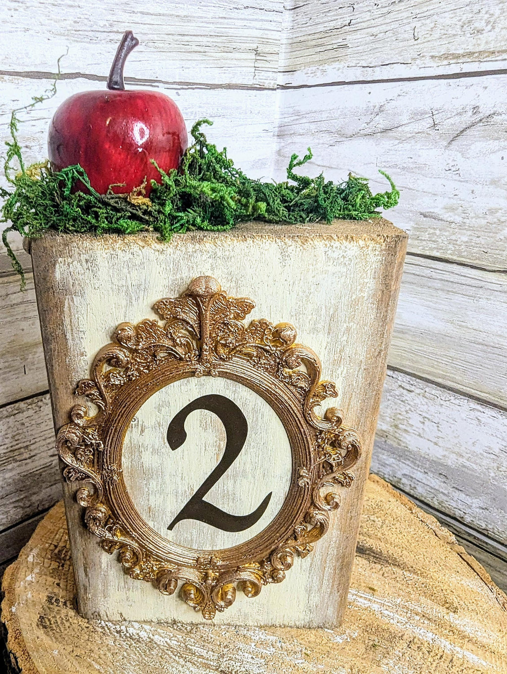 Disney Snow White table number decor, Disney wedding party table number decor,Disney wedding, Disney princess table numbers