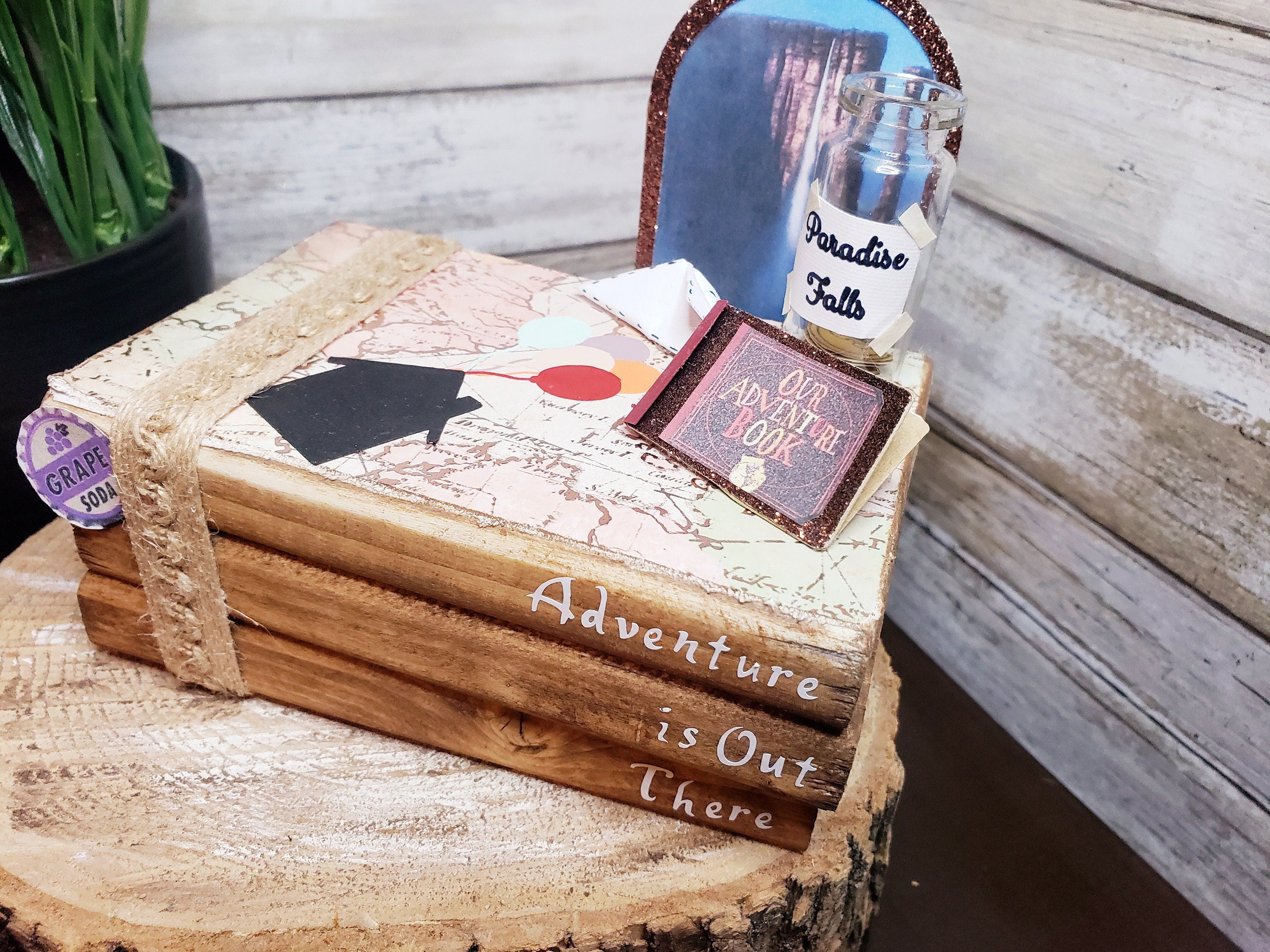 Disney Up Decor, Wedding Up decor centerpiece, Disney wedding party centerpiece, Disney Up centerpiece, Disney Up gift, Disney UP gift