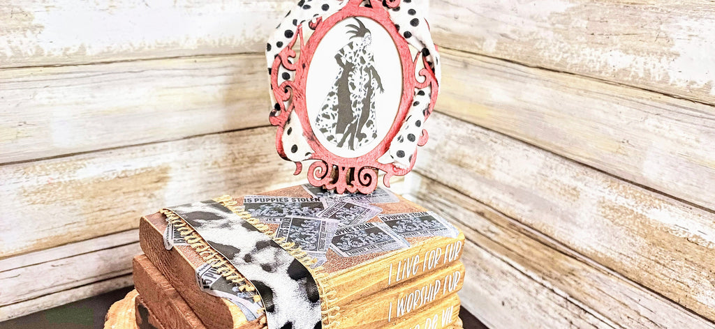 Cruella Decor centerpiece, Disney Villian gift, Disney wedding party decor, Disney wedding, Disney villain decor, Disney Villains party