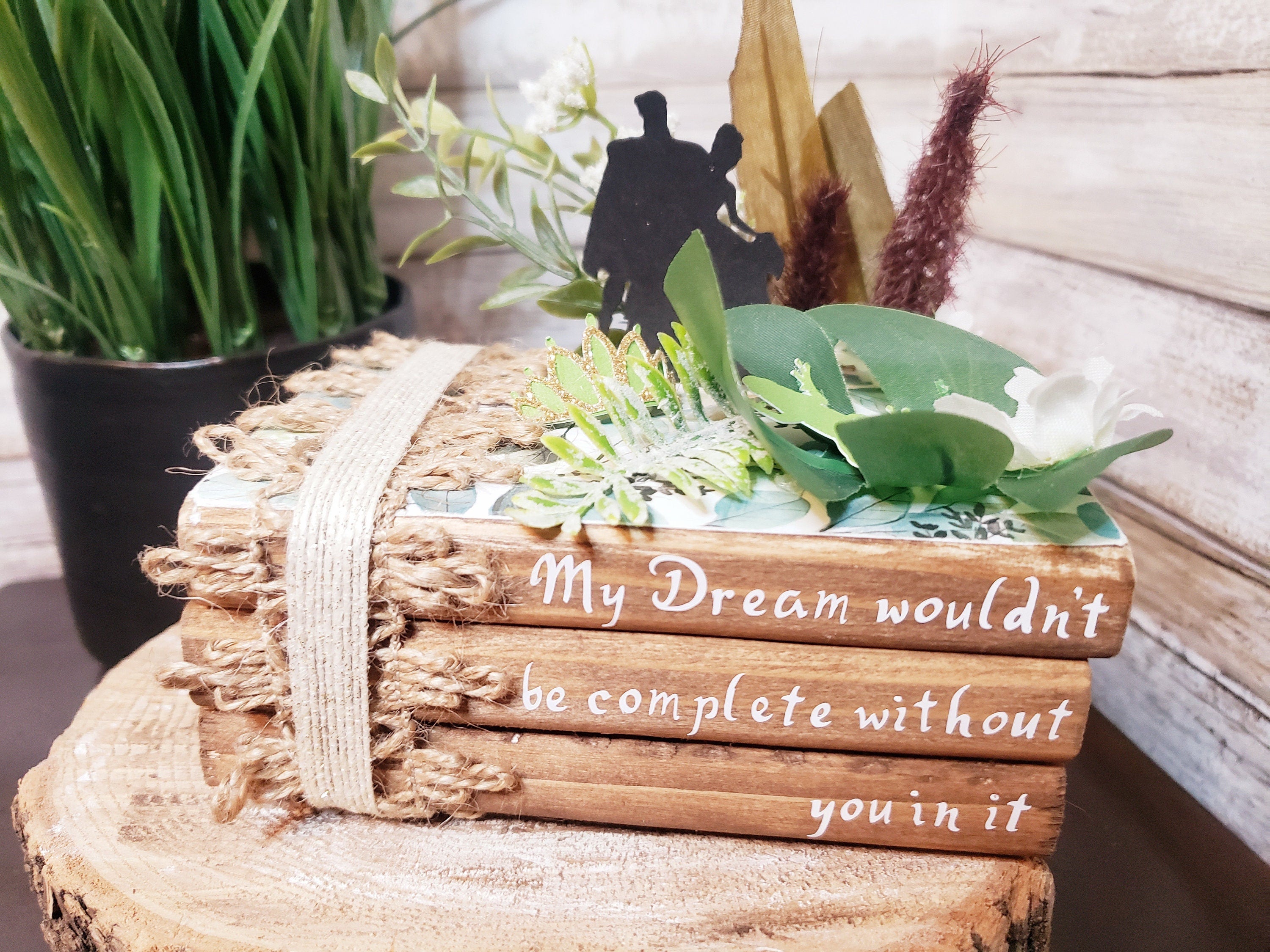 Disney wedding decor, Disney Tiana decor, Princess and frog centerpiece, Disney wedding centerpiece Princess and frog party decor, Tiana