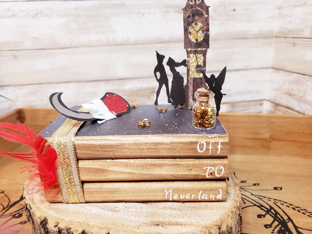 Peter Pan decor, Peter pan centerpiece, Disney decor, Peter Pan party, Tinkerbell decor, Disney handmade gift, Tinkerbell party gift