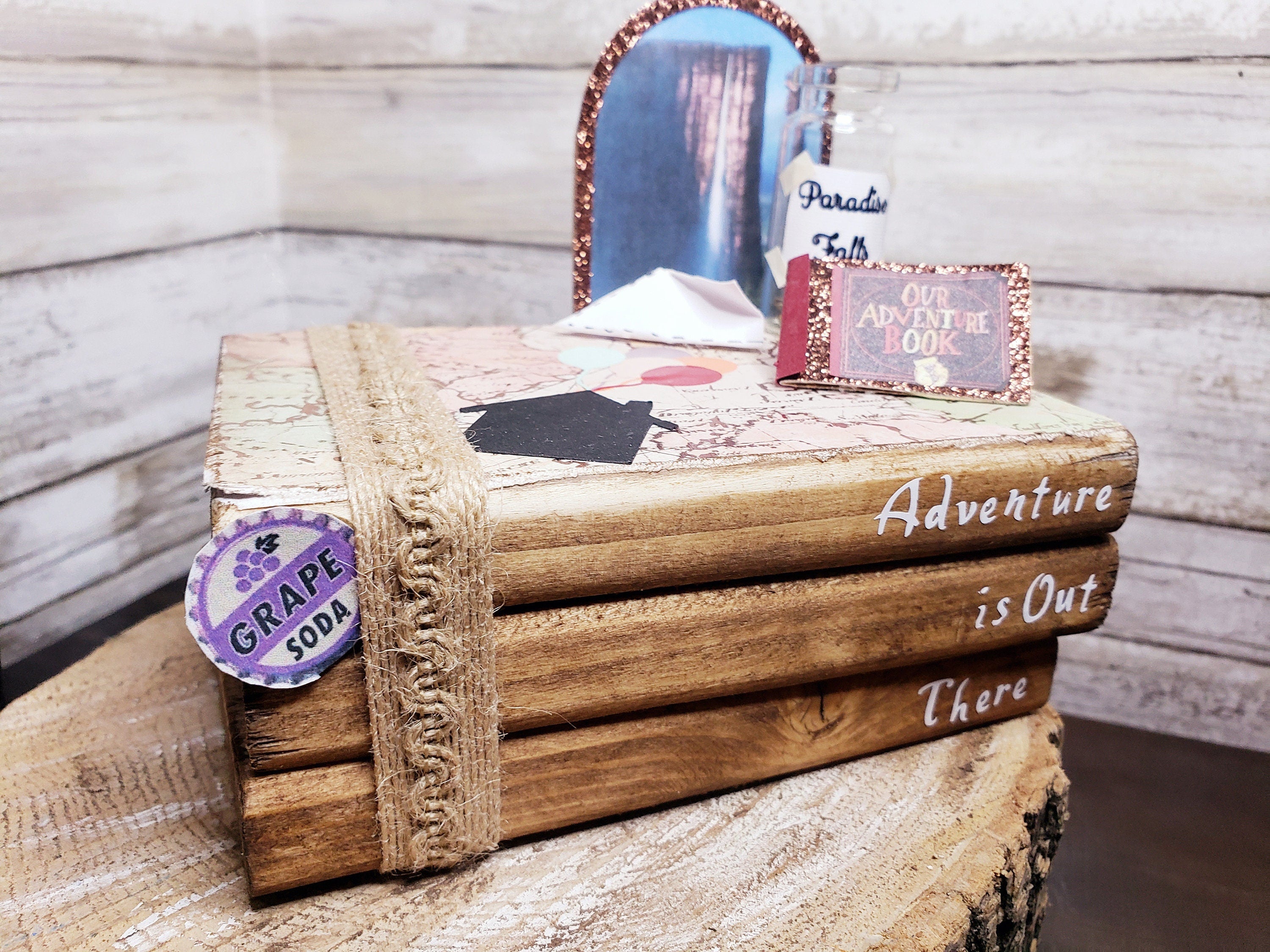 Disney Up Decor, Wedding Up decor centerpiece, Disney wedding party centerpiece, Disney Up centerpiece, Disney Up gift, Disney UP gift