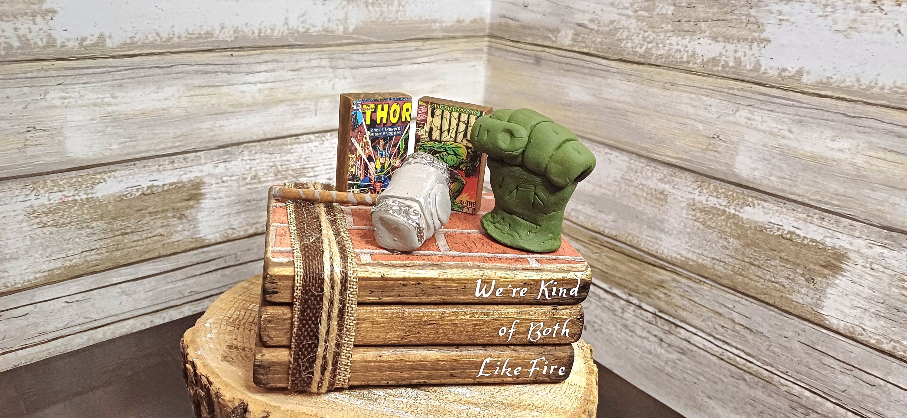 Superhero wedding decor centerpiece, Superhero party decor, superhero table decor, Disney wedding table decor, Disney wedding, Thor and Hulk