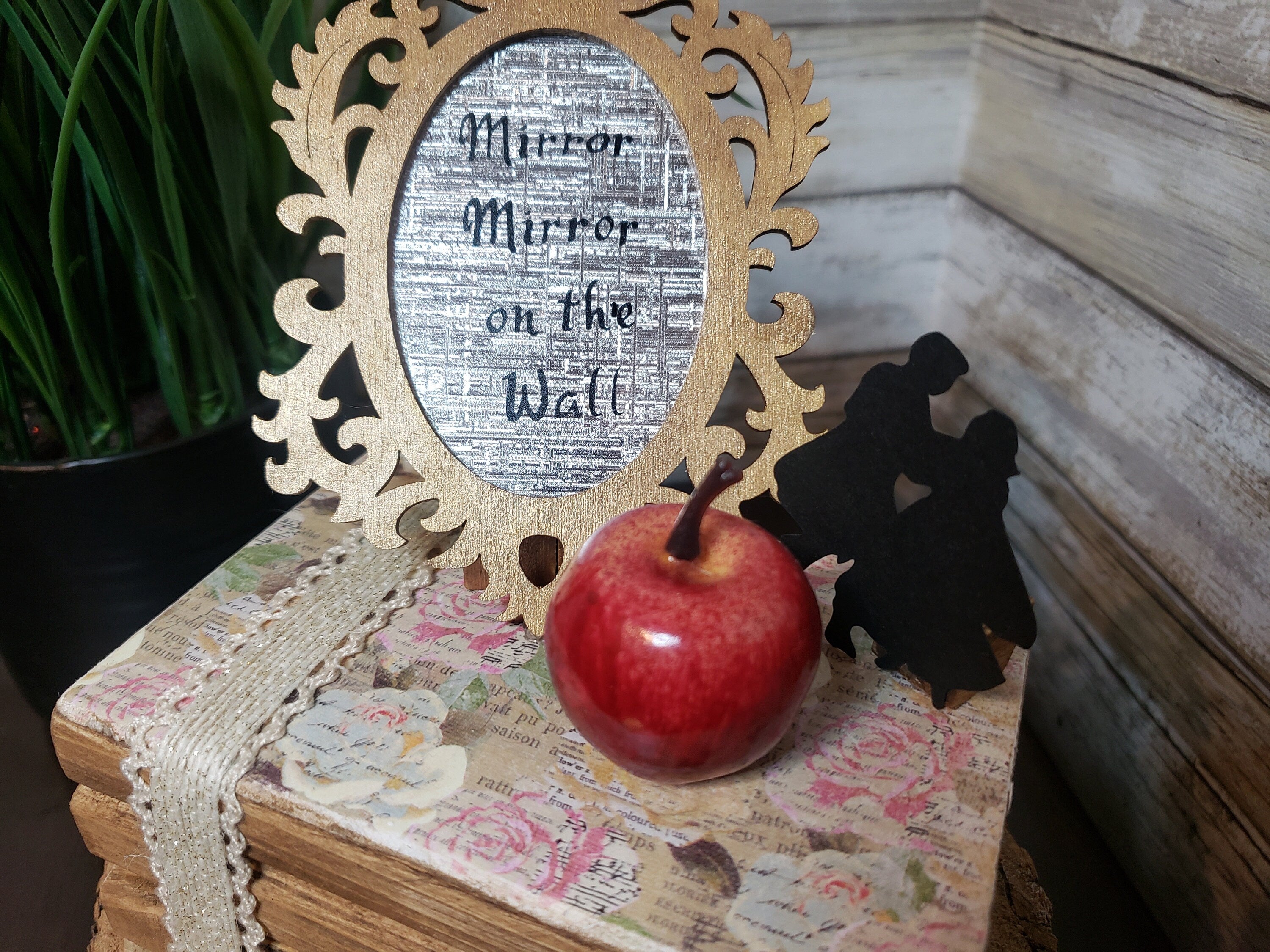 Disney Wedding decor Snow White Decor centerpiece Snow White party Disney wedding centerpiece, Disney princess wedding Snow White